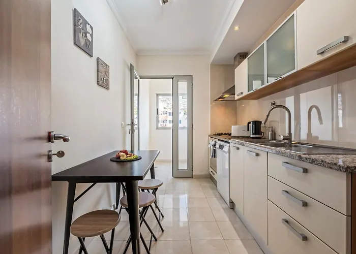 アパート Maderia Emotions I, By Op