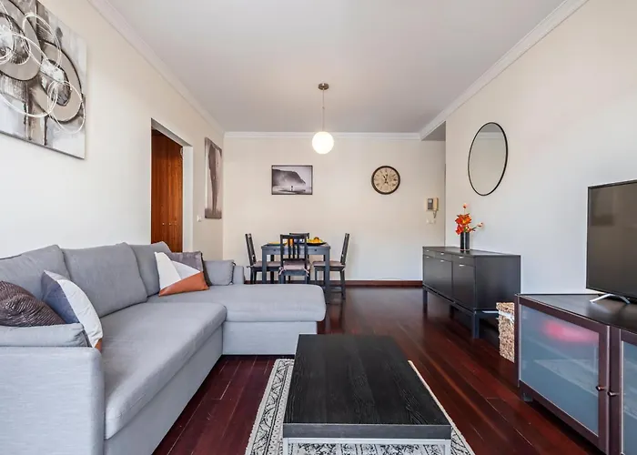 Maderia Emotions I, By Op アパート フンシャル